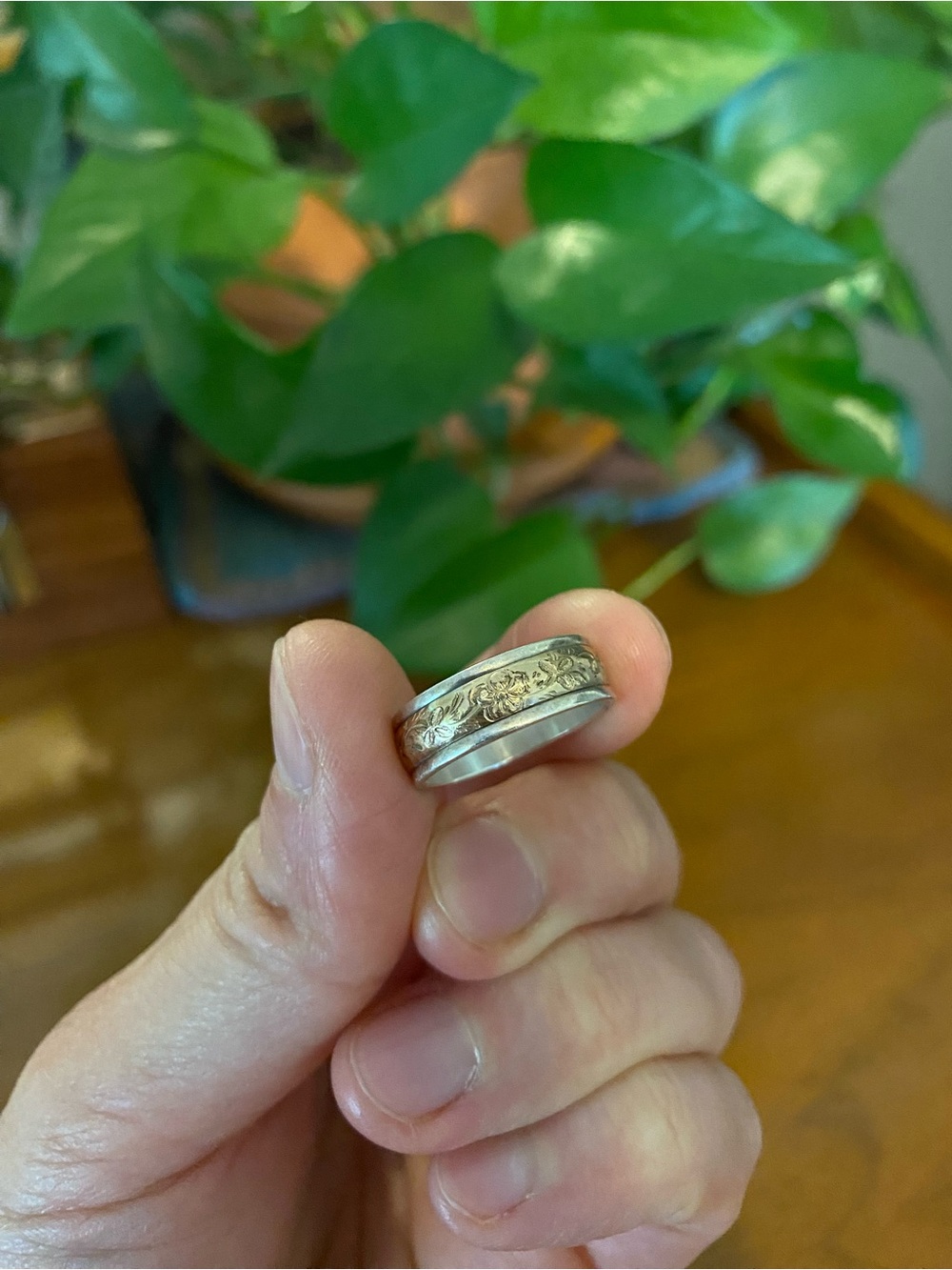 Women’s 14k Gold Filled Inlay/Sterling Silver floral band 🌟 - Picture 2 of 8